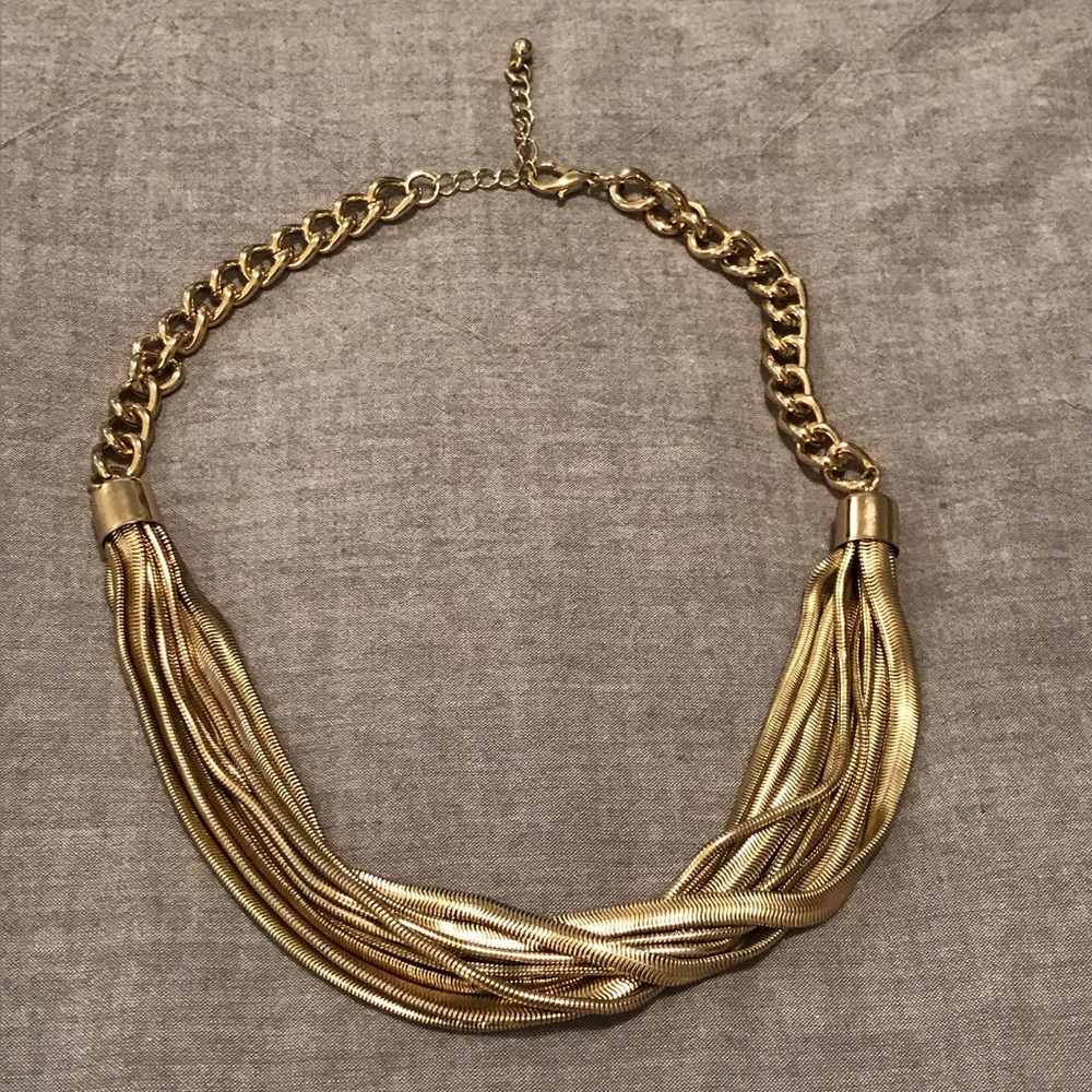Statement necklace